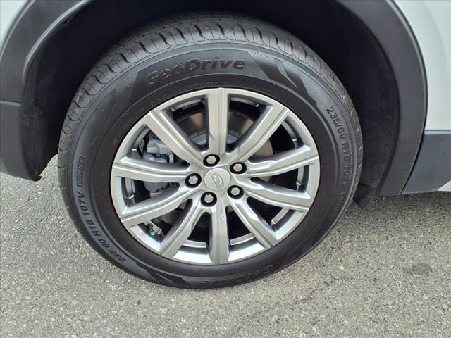 used 2021 Cadillac XT4 car, priced at $23,656