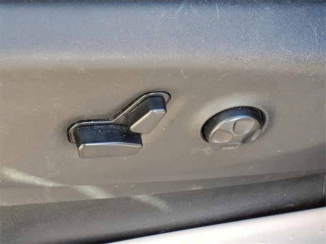 used 2018 Chrysler Pacifica car, priced at $11,953