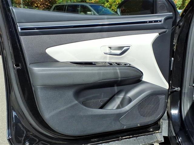 used 2024 Hyundai TUCSON Hybrid car, priced at $32,875