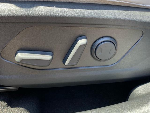 new 2025 Hyundai TUCSON Hybrid car, priced at $37,454