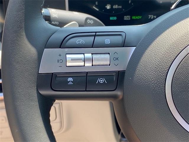 new 2025 Hyundai TUCSON Hybrid car, priced at $37,454