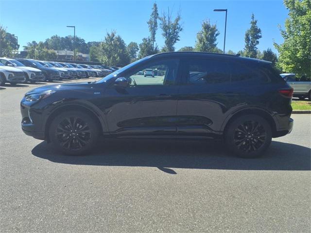 used 2023 Ford Escape car, priced at $25,624
