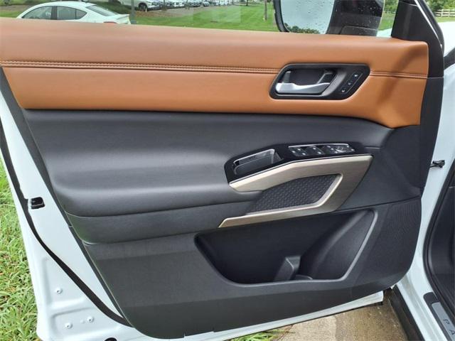 used 2025 Nissan Pathfinder car, priced at $43,567