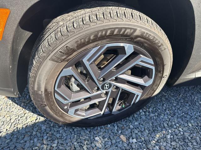 used 2025 Hyundai TUCSON Hybrid car, priced at $36,313
