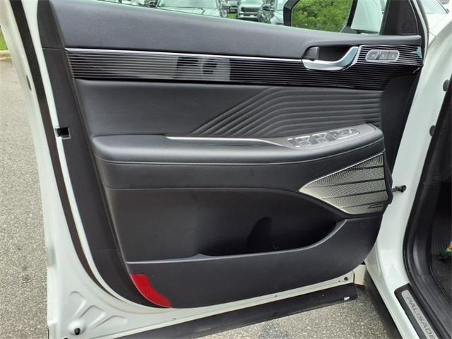 used 2024 Hyundai Palisade car, priced at $37,274