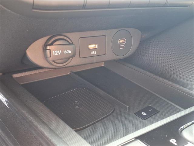 new 2025 Hyundai Elantra car, priced at $23,085