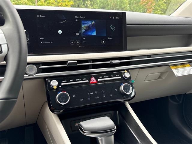 new 2026 Hyundai Tucson car, priced at $33,560