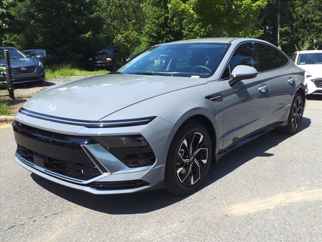 new 2024 Hyundai Sonata car, priced at $26,057