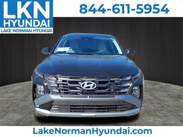 new 2026 Hyundai TUCSON Hybrid car, priced at $31,480