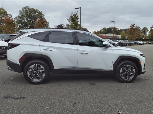 new 2025 Hyundai Tucson Hybrid car, priced at $38,435