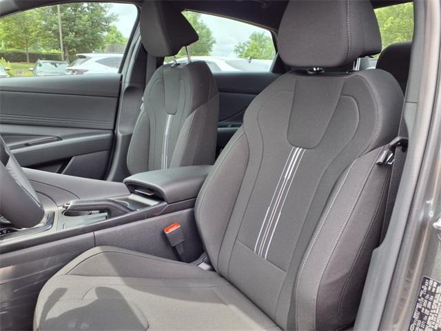 new 2025 Hyundai Elantra car, priced at $23,060