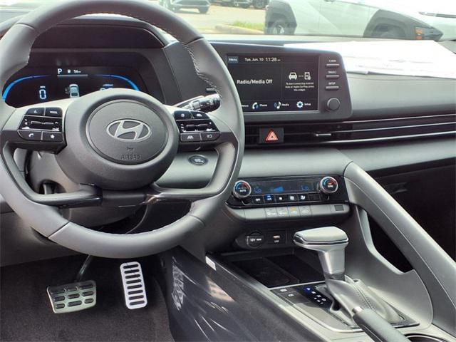 new 2025 Hyundai Elantra car, priced at $23,060