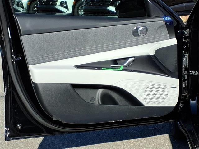 new 2025 Hyundai ELANTRA HEV car, priced at $28,785