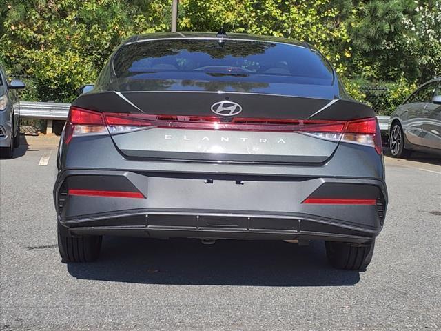 new 2024 Hyundai Elantra car, priced at $22,820