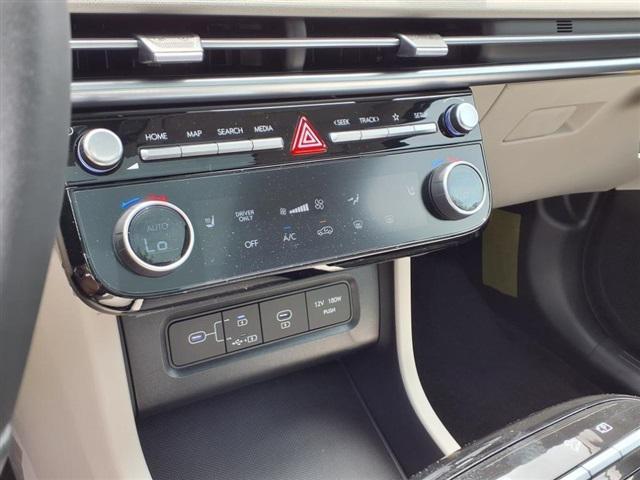 new 2025 Hyundai TUCSON Hybrid car