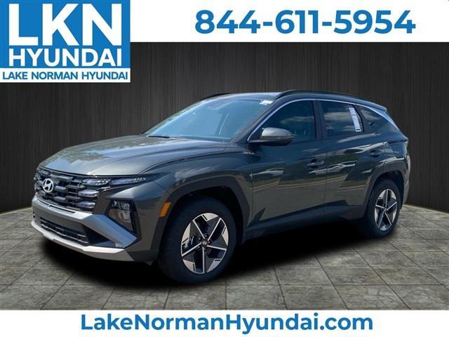 new 2025 Hyundai TUCSON Hybrid car