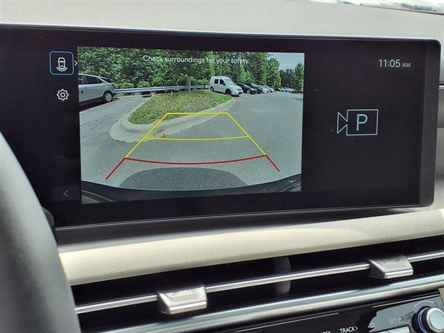 new 2025 Hyundai TUCSON Hybrid car