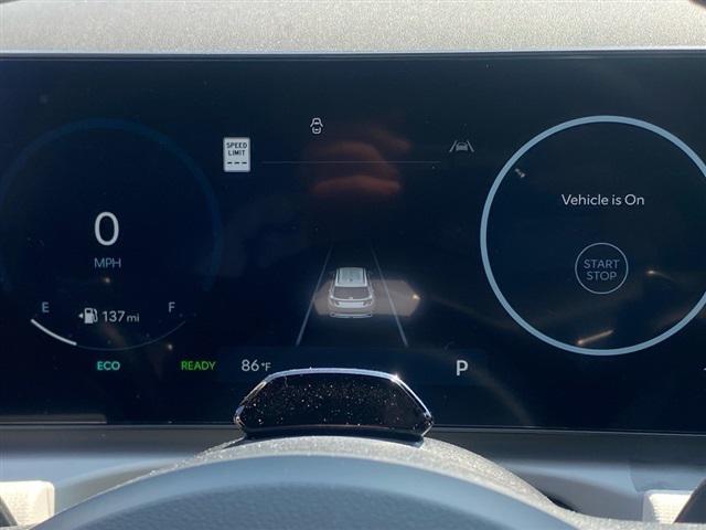 new 2025 Hyundai TUCSON Hybrid car