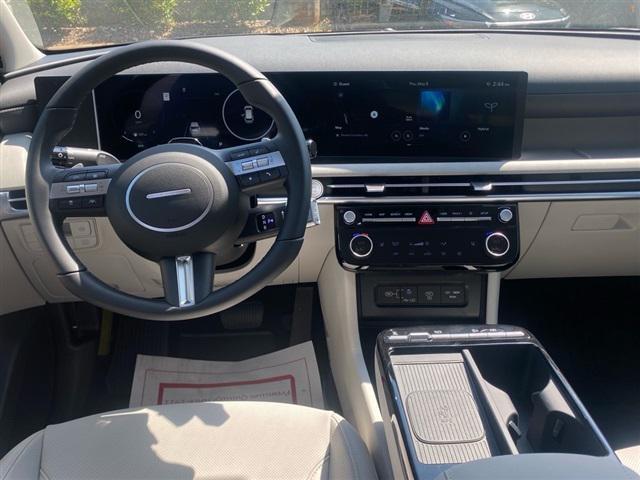 new 2025 Hyundai TUCSON Hybrid car