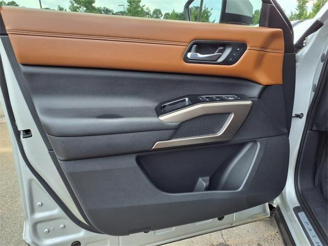 used 2023 Nissan Pathfinder car, priced at $39,085
