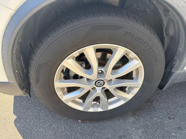 used 2017 Nissan Rogue car, priced at $9,957
