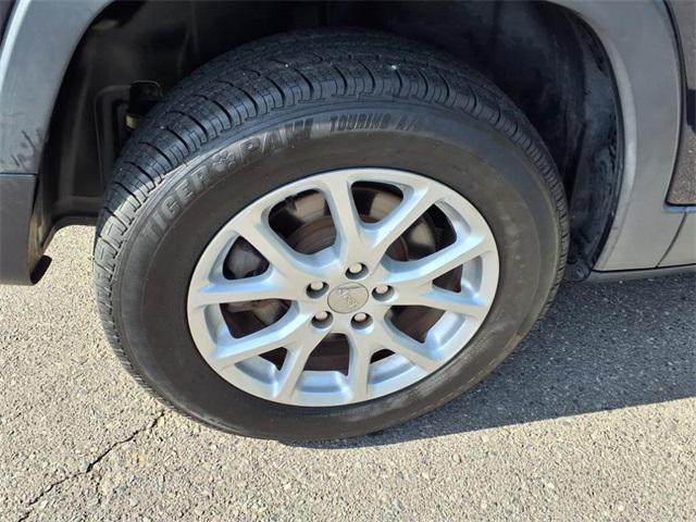 used 2014 Jeep Cherokee car, priced at $9,938