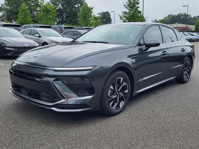 new 2024 Hyundai Sonata car, priced at $26,137