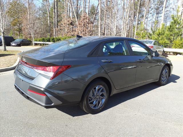 new 2024 Hyundai Elantra car, priced at $25,275