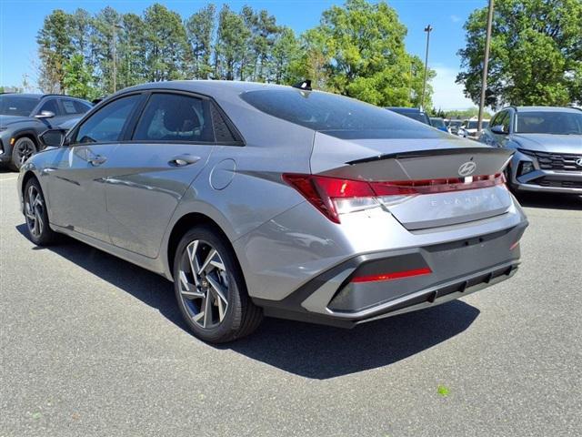 new 2025 Hyundai Elantra car