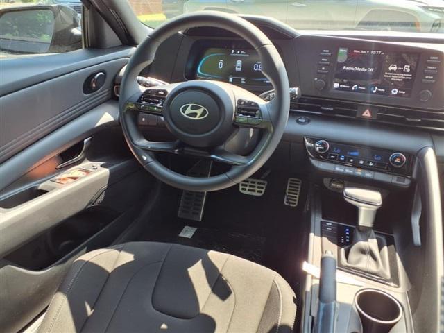 new 2025 Hyundai Elantra car