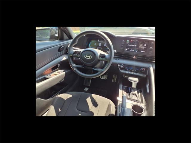 new 2025 Hyundai Elantra car, priced at $22,633