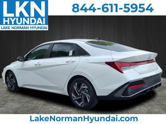 new 2024 Hyundai Elantra car, priced at $25,005