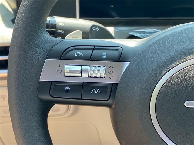 new 2025 Hyundai TUCSON Hybrid car, priced at $34,750