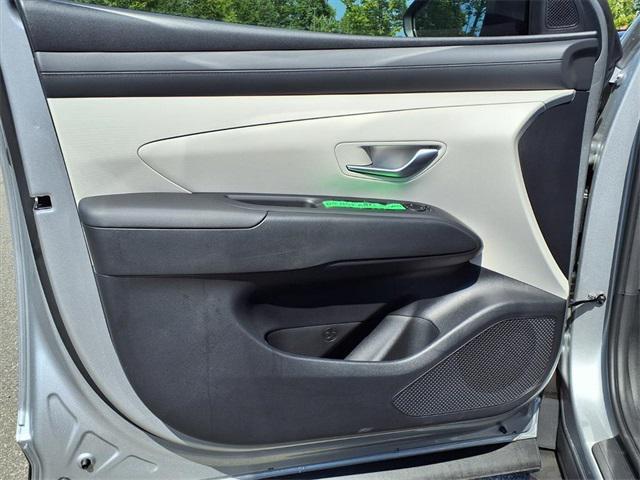 new 2026 Hyundai Tucson car, priced at $32,000