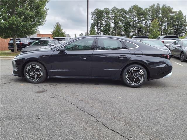 new 2024 Hyundai Sonata car, priced at $30,255