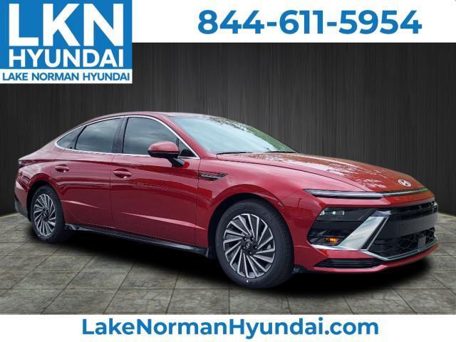 new 2024 Hyundai Sonata Hybrid car, priced at $30,460