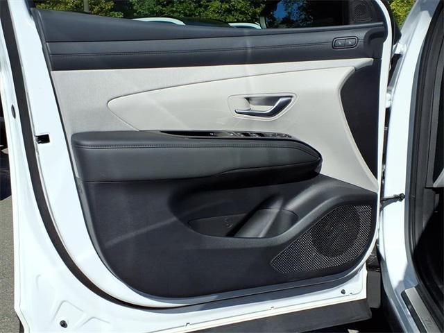 new 2026 Hyundai TUCSON Hybrid car, priced at $42,085