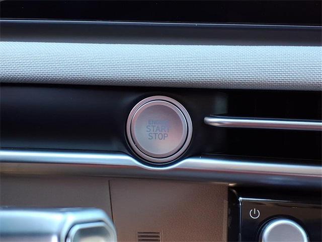 new 2026 Hyundai TUCSON Hybrid car, priced at $42,085