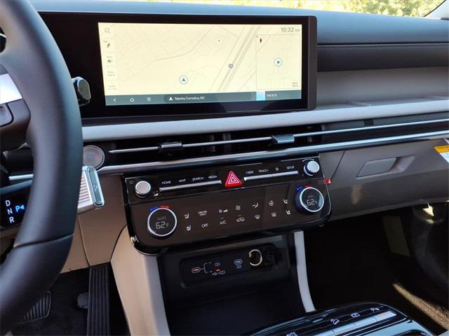 new 2026 Hyundai TUCSON Hybrid car, priced at $42,085