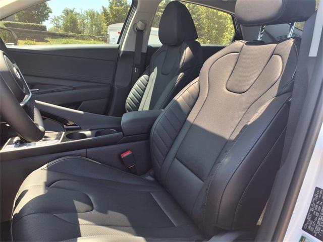 new 2025 Hyundai Elantra car, priced at $27,615