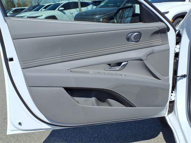 new 2025 Hyundai Elantra car, priced at $26,010