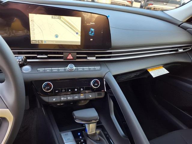 new 2025 Hyundai Elantra car, priced at $25,635