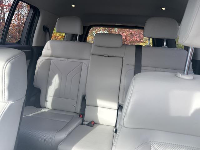 used 2024 Hyundai Santa Fe car, priced at $27,994