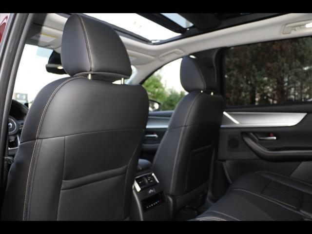 new 2025 Mazda CX-90 car, priced at $48,725