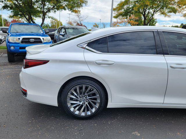 used 2025 Lexus ES 300h car, priced at $48,278