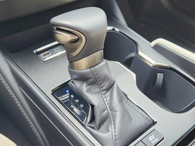 used 2025 Lexus ES 300h car, priced at $48,278