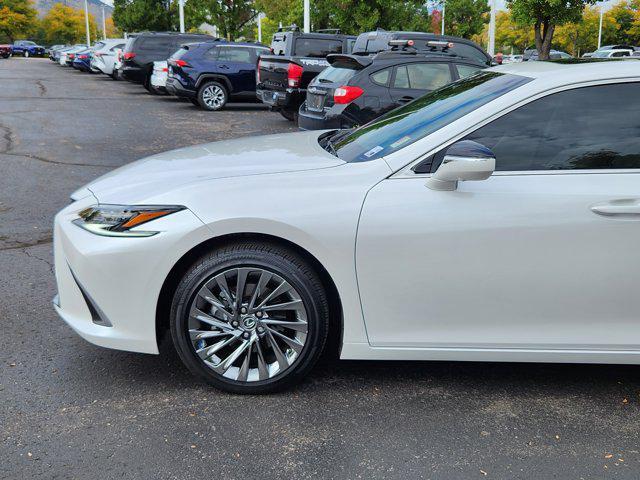 used 2025 Lexus ES 300h car, priced at $48,278