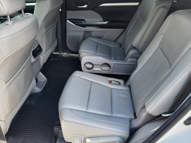 used 2018 Toyota Highlander car, priced at $23,899
