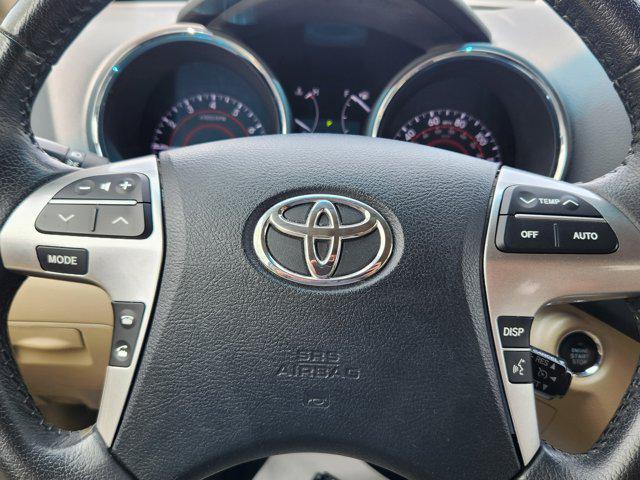 used 2013 Toyota Highlander car, priced at $15,799