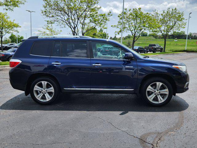 used 2013 Toyota Highlander car, priced at $15,799